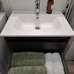 1br Cozy About 10 Min Walk To Center *